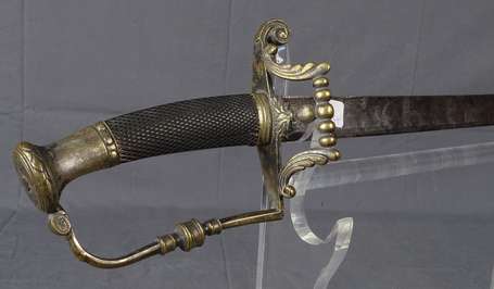 Epée d'officier XIXé, garde avec grenade, lame de 