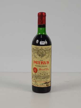 1 Bt Pétrus, Pomerol, 1968 (ET, ELA, Niv 8 cm du 