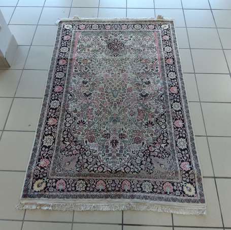 Tapis cachemire laine et coton, le champ blanc 