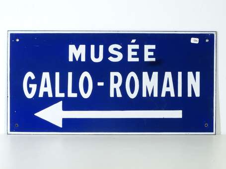 MUSÉE GALLO-ROMAIN : Plaque émaillée. 50 x 25cm