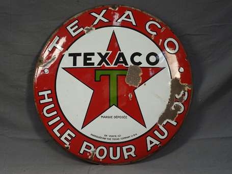 TEXACO : Plaque émaillée bombée. Quelques éclats. 