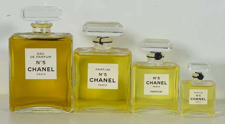 CHANEL - 4 flacons factices : 