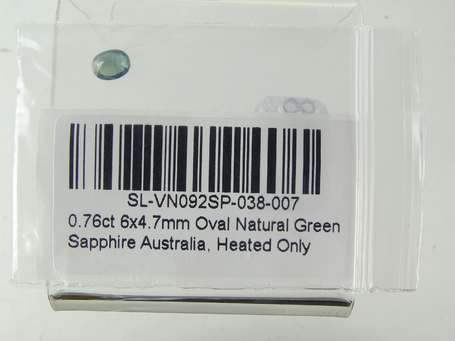 Saphir vert taille ovale Origine Australie P. 0,78