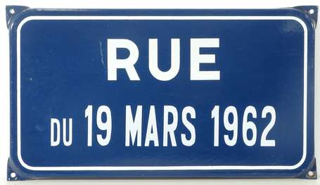 RUE DU 19 MARS 1962  : 2 Plaques émaillées de rue 