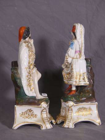 Deux encriers anthropomorphes en porcelaine 