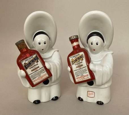 COINTREAU : 2 Bouteilles en forme de Pierrot, 