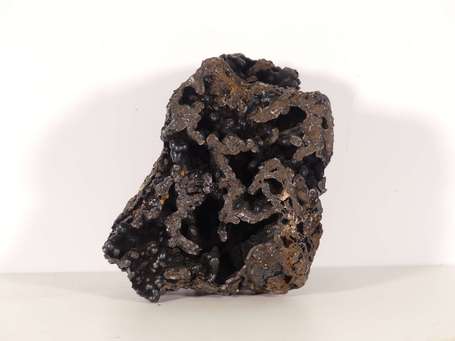Bloc de Goethite. L. 17 cm, H. 13 cm, P. 2423 g