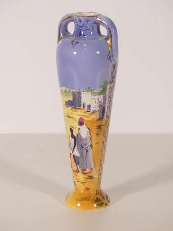 KELLER & GUERIN, Lunéville - Vase à deux anses de 