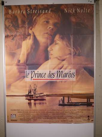 Lot d'environ 40 grandes affiches de cinéma dont 