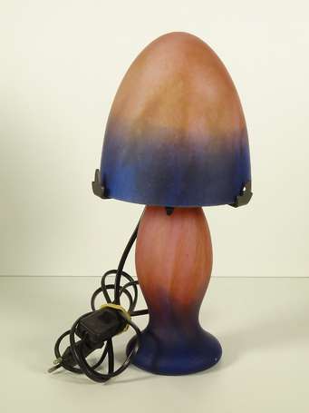 VIANNE - Lampe champignon en verre marmoréen bleu 