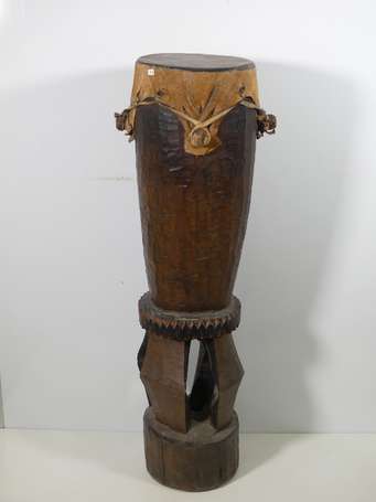 Ancien et superbe tambour de cérémonie en bois 