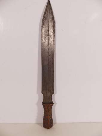 Très rare et ancien sabre droit en bois métal et 