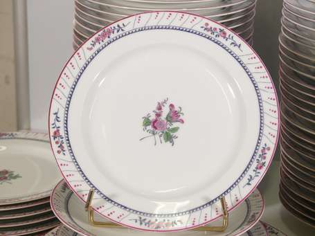 LANTERNIER, Limoges - Service de table 98 pièces 