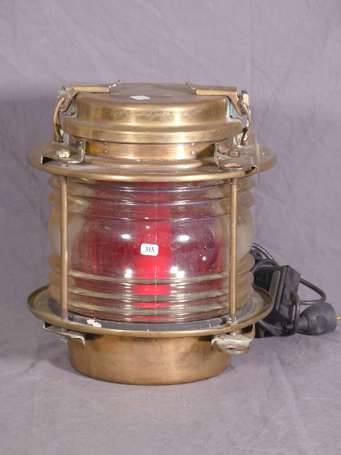 Lampe de marine en laiton. Electrifiée. H. 31 cm