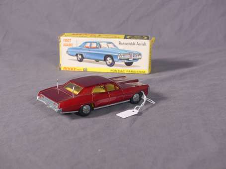 Dinky toys GB - Pontiac parisienne - couleur rouge