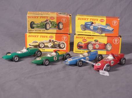 Dinky toys GB - 4 véhicules - formules 1 - ref 