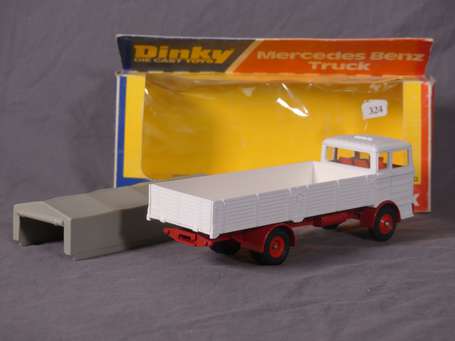 Dinky toys GB - Camion Mercedes bâché - neuf en 