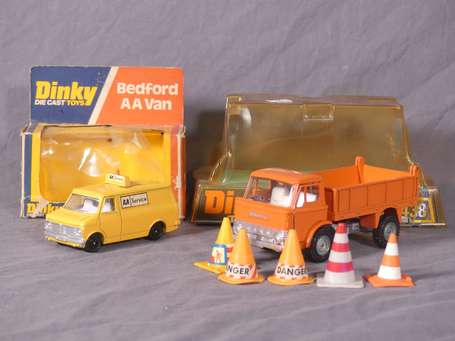 Dinky toys GB - 2 véhicules -  Camion Ford D8000 