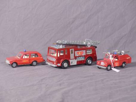 Dinky toys GB - 3 véhicules de pompier - état 