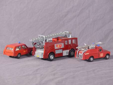 Dinky toys GB - 3 véhicules de pompier - état 