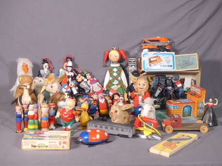 Lot dont figurines pantins en bois - modernes  et 