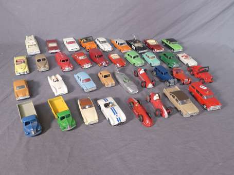 Dinky toys GB - Lot de véhicules - restaurés ou 