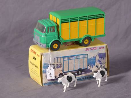 Dinky toys France - Berliet bétaillère - neuf en 
