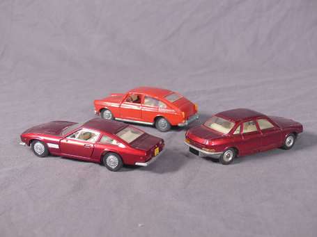 Dinky toys GB - 3 véhicules - Vw 1600 TL - NSU R80