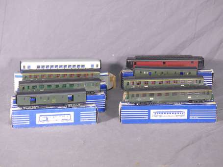 Hornby Ho - Lot de 8 voitures - Paris/Lille et 