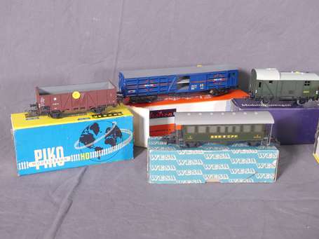 Piko,wesa, divers - Lot de 8 wagons en boite 