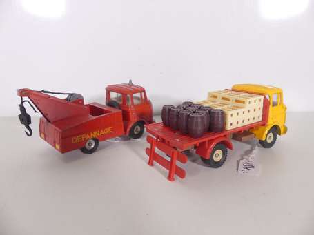 Dinky toys France - 2 Berliet  dépannage/brasseur-