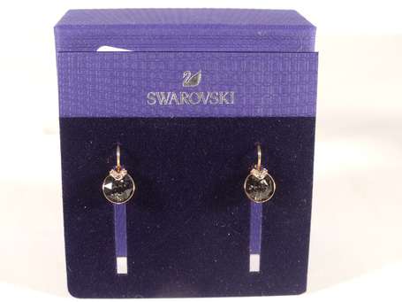 SWAROVSKI - Paire de dormeuses en métal doré 