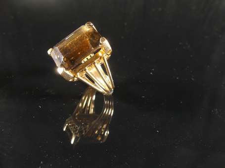 Bague de cocktail en or jaune 18K (750°/00) ornée 