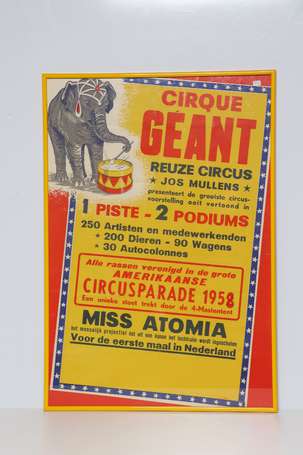 Lot de 7 affichettes de cirques étrangers.
