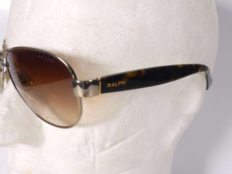 RALPH, RALPH LAUREN - Paire de lunettes de soleil 