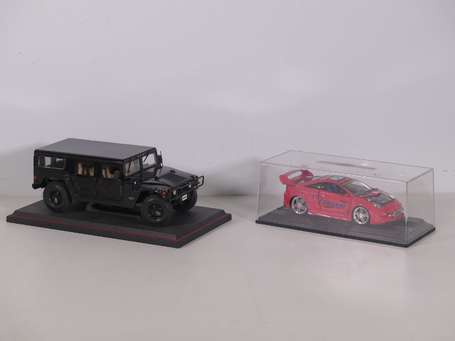 Diverses marques - Lot de 7 voitures 1/18 et 1/24 