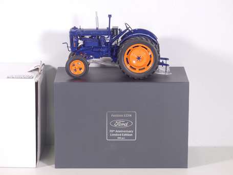 Universal Hobbie 1/16 - Tracteur agricole Fordson 