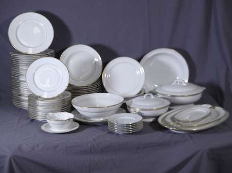 LIMOGES - Service de table 67 pièces en porcelaine