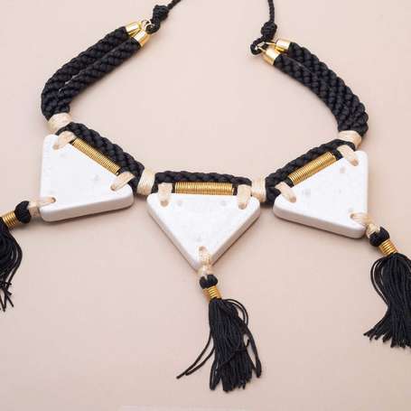 YVES SAINT LAURENT (Attribué à) - Collier composé 