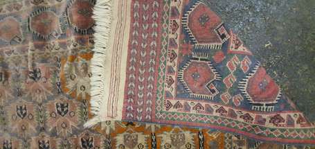 Tapis Turkmène (chaîne, trame et velours en 