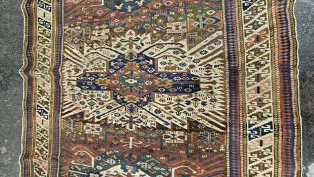 Tapis Chirvan (chaîne, trame et velours en laine),