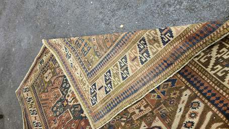 Tapis Chirvan (chaîne, trame et velours en laine),