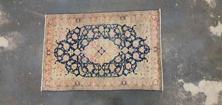 Tapis Ispahan (chaîne et trame en coton, velours 