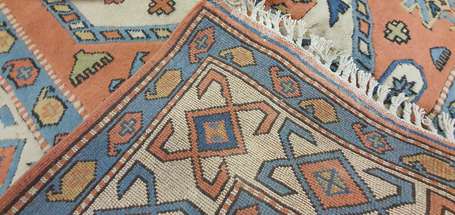 Tapis Kars (chaîne, trame et velours en laine), 