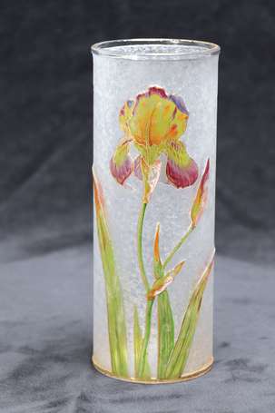 BACCARAT - Vase rouleau en verre à décor d'iris 