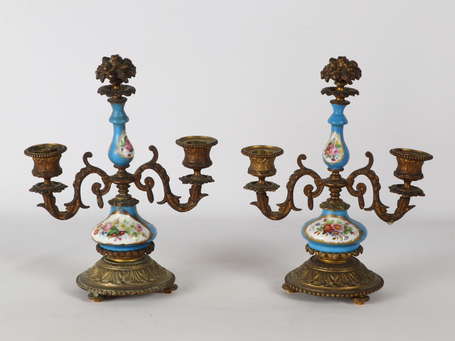 Paire de chandeliers à deux bras de lumière en 