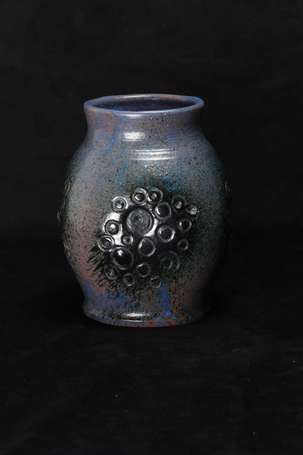 TOSTIVINT Rolland (1923-2008) - Vase en céramique 