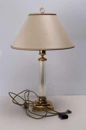 LE DAUPHIN - Paire de lampes à poser, le fût 