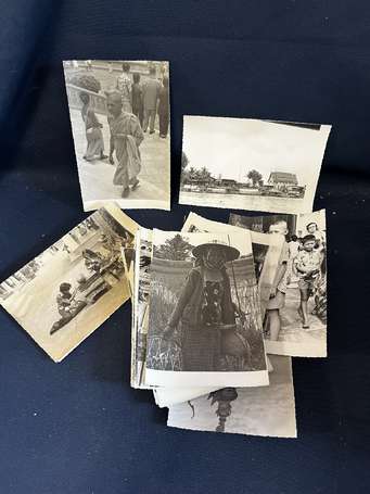 Dans 1 carton, lot de catalogues et documentations