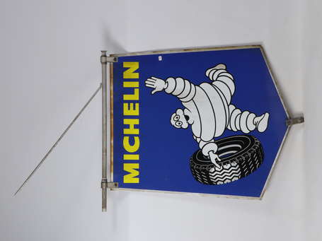 MICHELIN : Enseigne composée d'une Plaque émaillée
